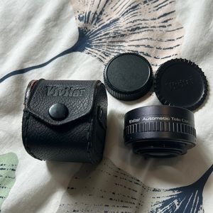 Vivitar Automatic Tele Converter 2X-1 M42 Screw Mount w/ Leather Case